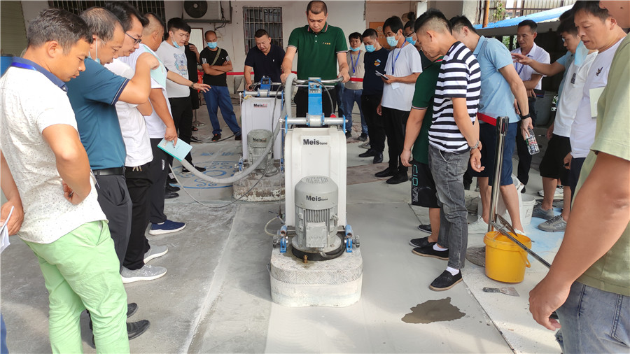 抛光自流平水泥研磨