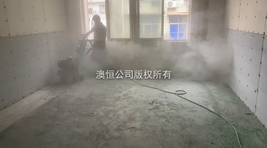 对旧地面进行铣刨处理