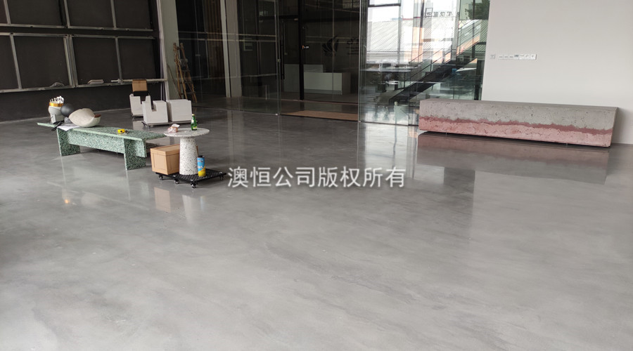 AP-320多用途高强自流平水泥+密封固化剂应用于商业场所